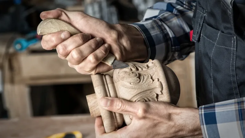 손으로 깎은 코드의 힘