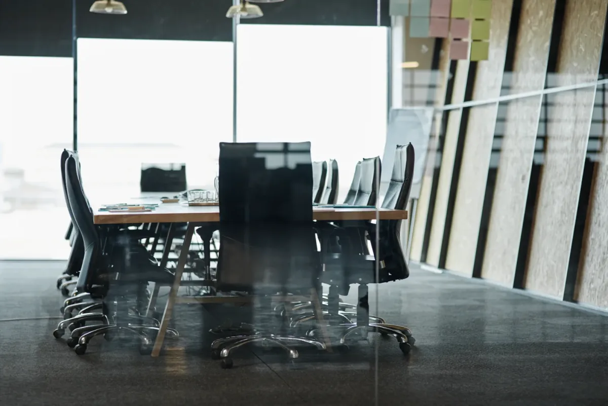 부하 직원과 경쟁하는 리더는 미래를 놓칩니다